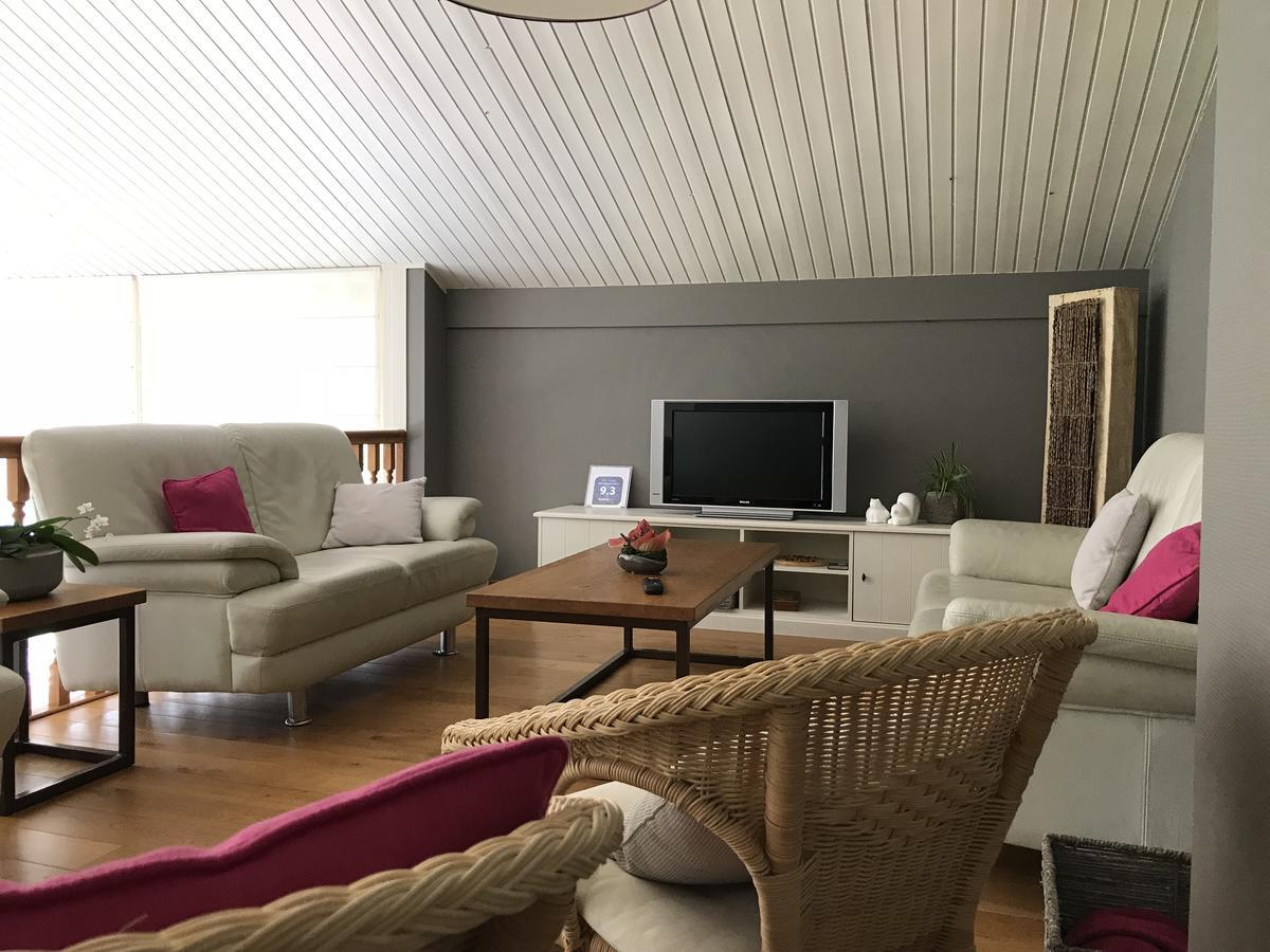 B&B ラ ロマンス デュ ラック ロベールヴィル エクステリア 写真